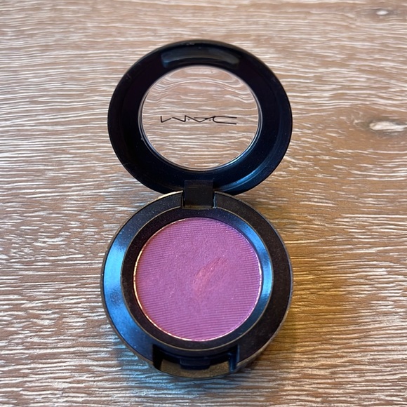 MAC Cosmetics Lot of 4 Eyeshadow - Picture 2 of 9